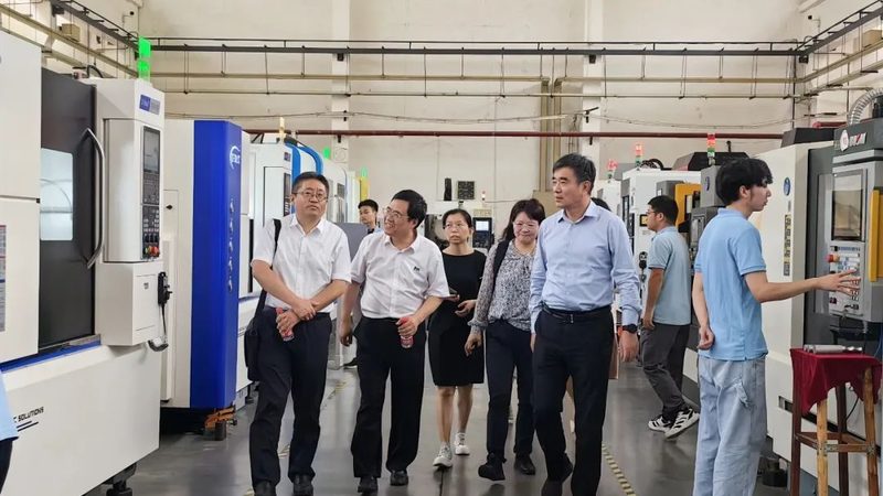 注塑机价格之谜：揭秘影响注塑机价格的关键因素